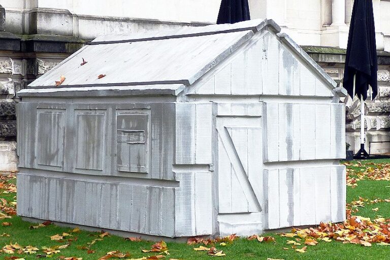 Rachel Whiteread – Discovering the Life and Artworks of Rachel Whiteread